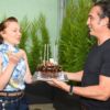 Kirac8217a-Esinden-Surpriz-Dogum-Gunu-Hediyesi-featured