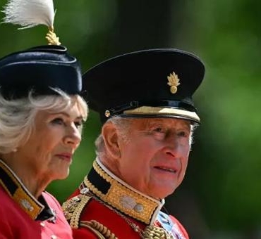Kraliyet-ailesinden-sasirtan-karar-Charles-ve-Camilla-tasinmiyor-featured