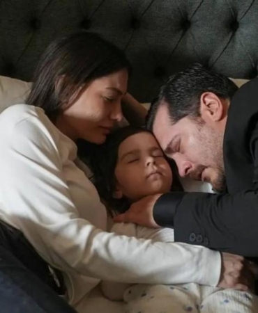 Kubra-Unlu-Yazdi-Esref-Ruya-Dizisinden-Tarihi-ve-Duygusal-Final-featured