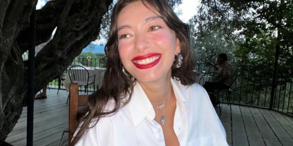 Neslihan-Atagul-3-Yil-Sonra-Setlere-Donuyor-Ay-Yapim-ile-Anlasti-featured