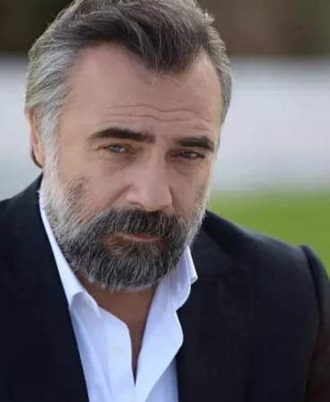 Oktay-Kaynarcanin-Yeni-Dizisi-Hamal-Hem-Yapimci-Hem-Basrol-featured