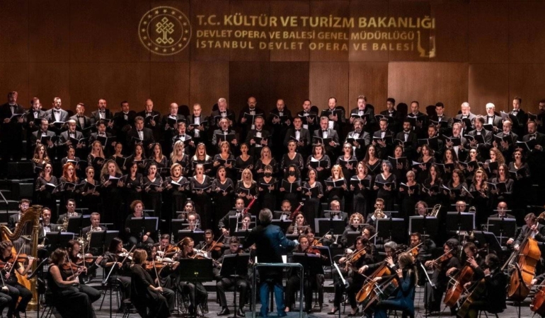 Sanat-emekcilerinden-hak-gasplarina-karsi-guclu-tepki-featured
