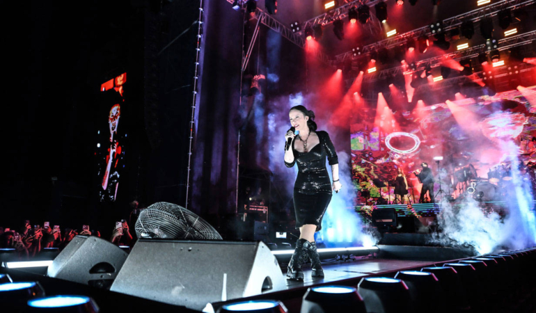 Sebnem-Ferah-Ruzgari-Esiyor-Yeni-Konser-Tarihleri-Belli-Oldu-featured