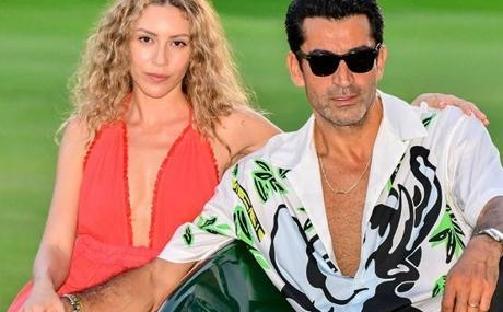 Tatilde-ask-tazelendi-Sinem-Kobal-ve-Kenan-Imirzalioglu8217ndan-romantik-anlar-featured