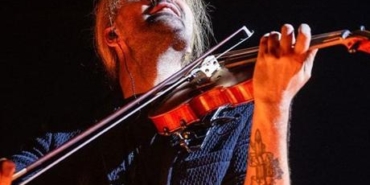 David-Garrett-Dunyaca-Unlu-Keman-Virtuozu-Turkiye8217de-Konser-Verecek-featured