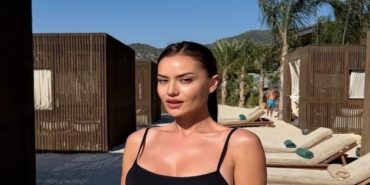 Fahriye-Evcen8217in-Tatil-Kareleri-Sosyal-Medyayi-Salladi-featured