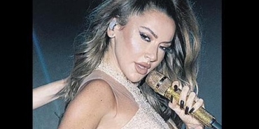 Hadise-Sahne-Performansiyla-Yaz-Aksamini-Alevlendirdi-featured