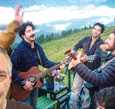 Kazim-Koyuncu-Filmi-Yaylada-Canli-Performans-Heyecani-featured