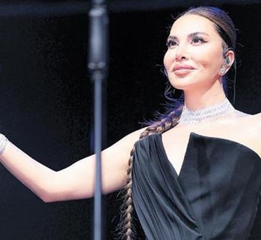 Kusadasinda-Enerji-Dolu-Bir-Konser-featured