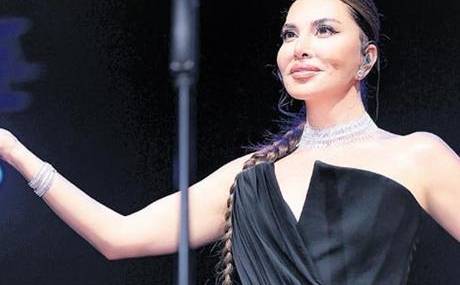 Kusadasinda-Enerji-Dolu-Bir-Konser-featured
