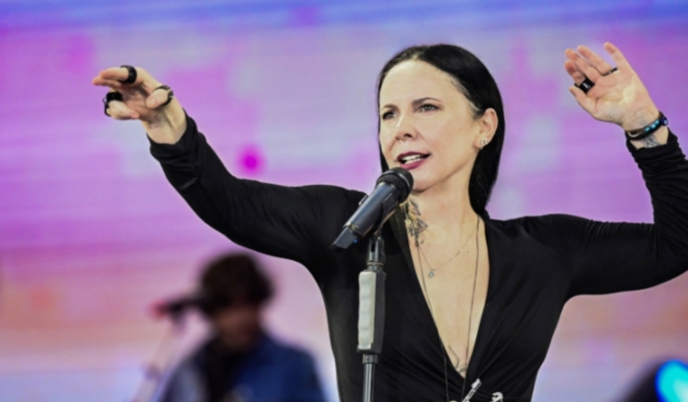 Sebnem-Ferah8217tan-Itiraf-40-Bin-Kisilik-Konserde-Ara-Verme-Sebebi-featured
