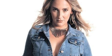 Yeni-Single8217iyla-Ipek-Naz-Donus-Yapiyor-featured