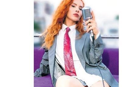 Akin-yeni-eserinde-kisisel-deneyimlerini-yansitiyor-featured