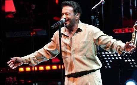 Emre-Altug-Bursa8217da-Konser-Verdi-Binlerce-Hayraniyla-Bulustu-featured