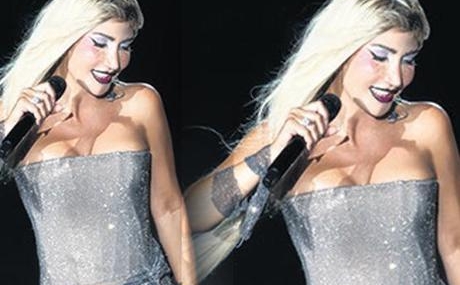 Festivalde-Hande-Yener-Sezen-Aksu8217nun-Sarkilarini-Seslendirdi-featured