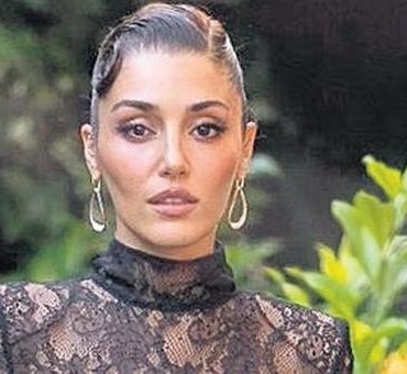 Hande-Ercel-Senaryo-Yazimina-Basladi-featured