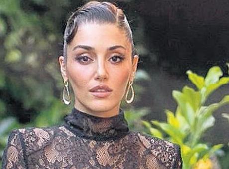 Hande-Ercel-Senaryo-Yazimina-Basladi-featured