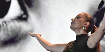 Merve-Ozbey-Nevsehir-Kultur-Yolu-Festivali8217nde-Buyuledi-featured