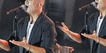 Ozcan-Deniz-festivalin-finalini-muhtesem-bir-performansla-kapatti-featured