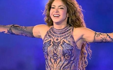 Shakira-Kolombiya-icin-yardim-topluyor-Yeni-okullar-geliyor-featured