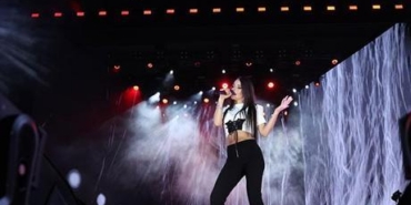 Simge-Sagin-Malatya8217da-Konser-Verdi-Renkli-Anlar-Yasandi-featured