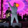 Sinan-Akcil-Erzurum8217da-coskuyla-sahne-aldi-Festivalde-eglence-doruga-ulasti-featured