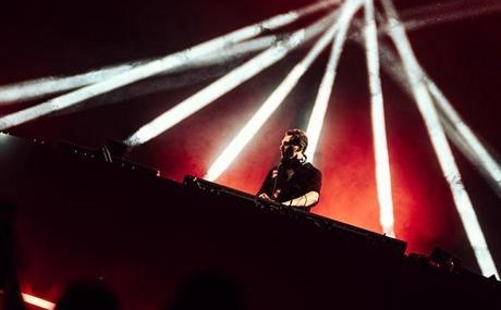 Tiesto-Istanbul8217da-Hayranlarina-Unutulmaz-Bir-Gece-Yasatti-featured
