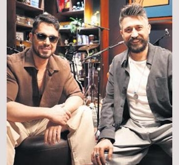 ‘Aklimda-Hep-Sen-Icin-Bir-Araya-Geldiler-featured