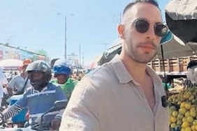 Beyaz'ın Skeçleri Güldürdü, Beyza Mert'in Sesi Büyüledi 1 thumbnail