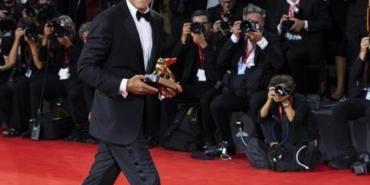 George-Clooney8217e-8216Yasam-Boyu-Basari-Altin-Aslan8217-Odulu-Verildi-featured