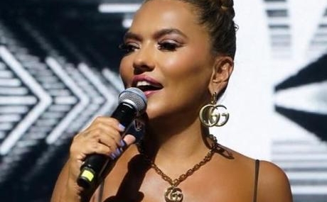 Mersin8217de-Demet-Akalin-Konser-Veriyor-featured