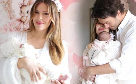 Merve-Dinckol-Anneligin-Keyfini-Cikartiyor-Minik-Defne-Yaz8217dan-Yeni-Fotograf-featured