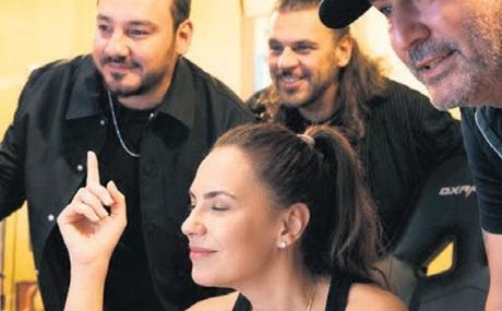 Muzik-Dunyasinda-Beklenmedik-Bir-Is-Birligi-featured