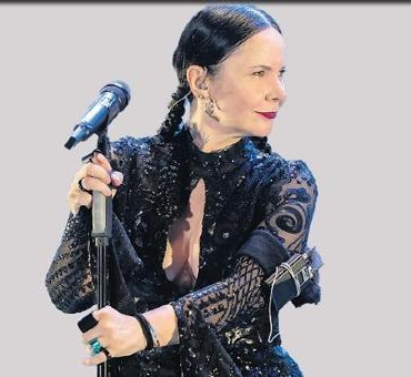 Sebnem-Ferah8217in-Yeni-Konser-Tarihleri-Duyuruldu-featured