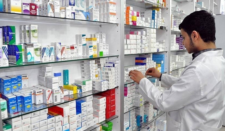 TEIS-Baskani-Saydan-Ilac-ve-Asi-Sikintisinin-Yuku-Eczaciya-Kaliyor-featured