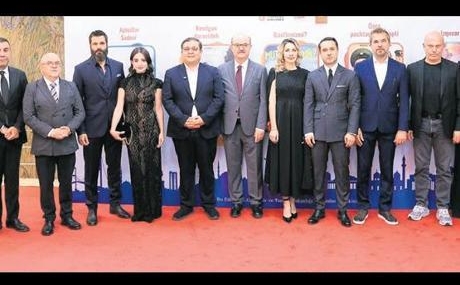 Taskent8217te-Turk-Sinemasi-Coskusu-featured