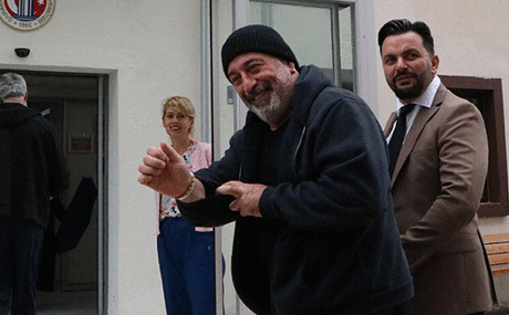 Cem-Yilmaz8217dan-saglik-durumu-hakkinda-bilgi-Dikkat-etmeliymis-featured