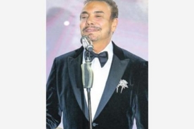Cenk-Eren-sahnede-kendisini-butik-star-ilan-etti-featured