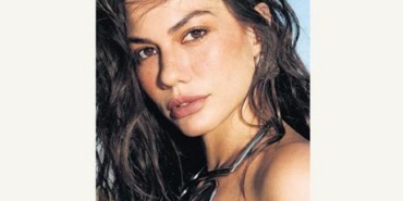 Demet-Ozdemir-ozel-konuk-olarak-defilede-yer-alacak-featured