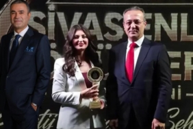 Acemi Cadı'nın Tuğçe'si yıllara meydan okuyor! Billur Yazgan'ın yaşı şaşırtıyor 1 thumbnail