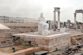 Hierapolis-kazilari-kentin-gecmisini-300-yil-geriye-tasidi-featured