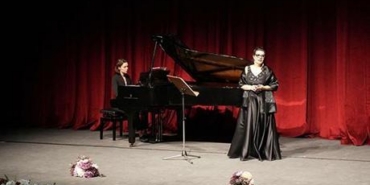 Izmir-Kultur-Yolu-Festivalinde-Mozart-ve-Murat-Boz-gecesi-featured