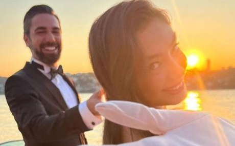 Neslihan-Atagulden-Kadir-Doguluya-romantik-surpriz-Begeni-yagmuru-featured